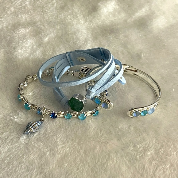 Shell Bracelet Set - Picture 2 of 4